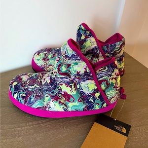 NWT The North Face Girls Puffer Bootie Slipper size 3